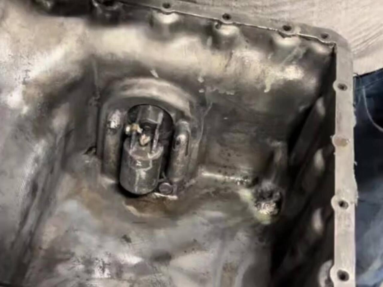 "Əlimyandı"dan maşın aldı, altı "yamaq" &ccedil;ıxdı  VİDEO