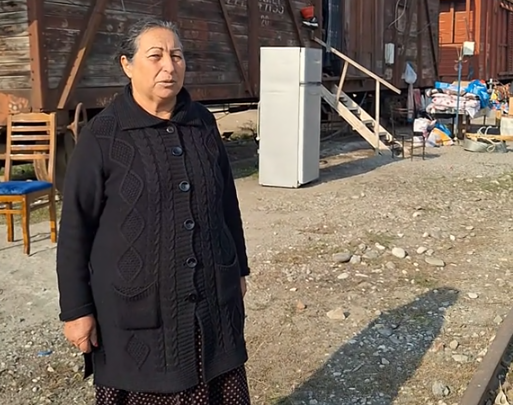 Vaqonda yaşayan keçmiş məcburi köçkün evlə təmin olundu