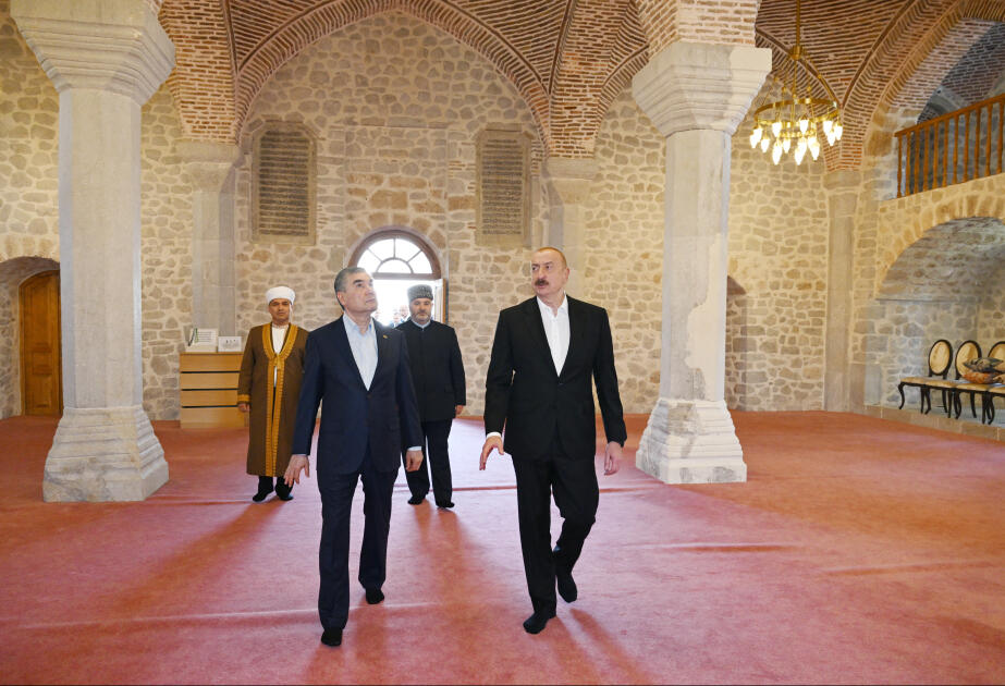Azərbaycan Prezidenti və Türkmənistan Xalq Məsləhətinin sədri Şuşada Yuxarı Gövhər Ağa məscidini ziyarət ediblər  FOTO