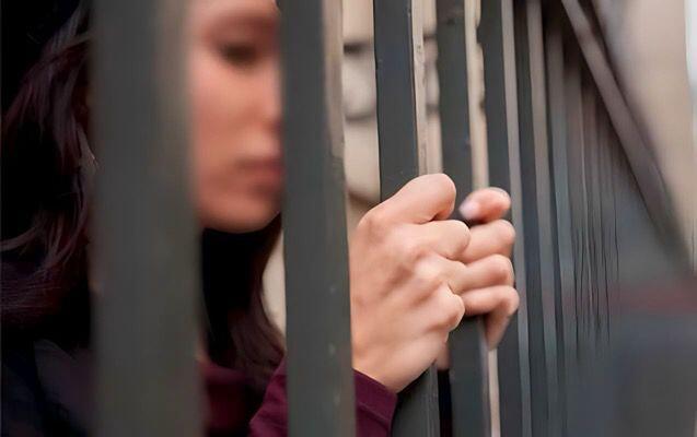 Ərinin &ouml;l&uuml;m&uuml;n&uuml; sifariş verən qadına 18 il həbs cəzası verildi