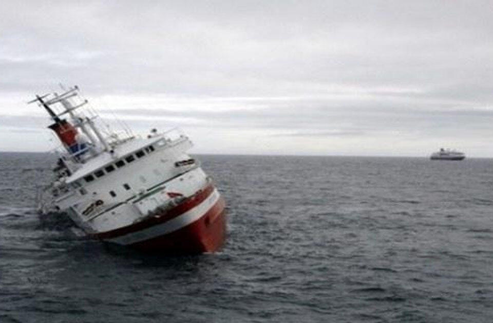 İran gəmisi Xəzərdə qəzaya uğradı  14 nəfər...