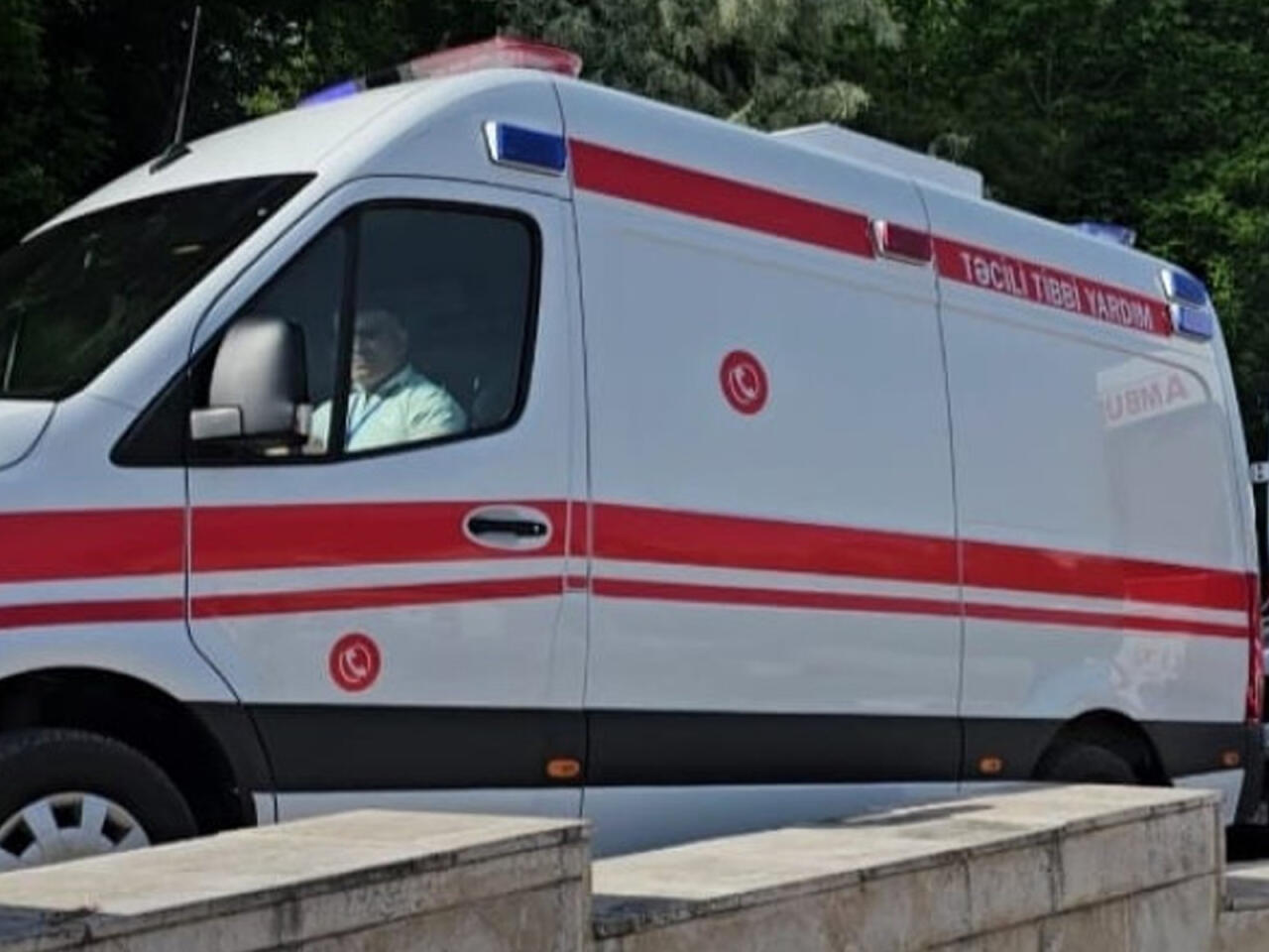 Sumqayıtda 14 yaşlı qız faciəvi şəkildə öldü