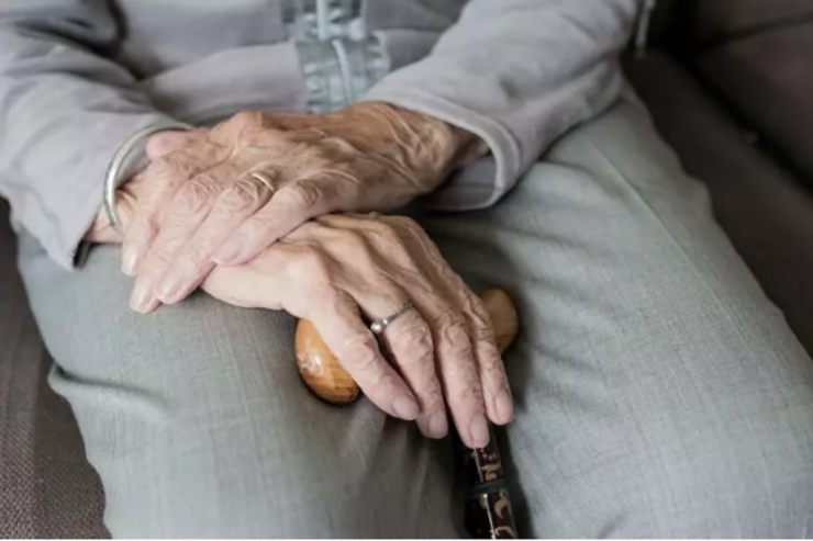 Həmin yaşda beynimiz &ldquo;yavaşlayır&rdquo;: Qocalıqda 3 vacib d&ouml;n&uuml;ş n&ouml;qtəsi