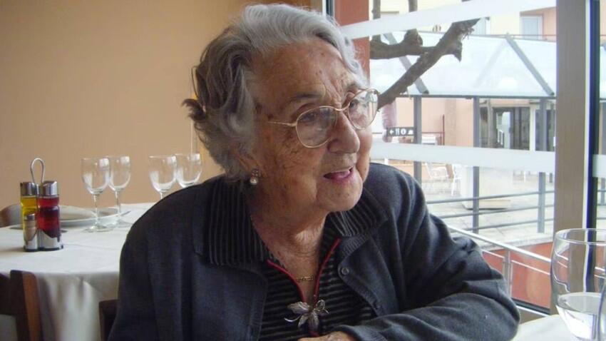 117 il yaşayan qadının uzunömürlülük sirri açıqlandı  hər gün 3 porsiya...