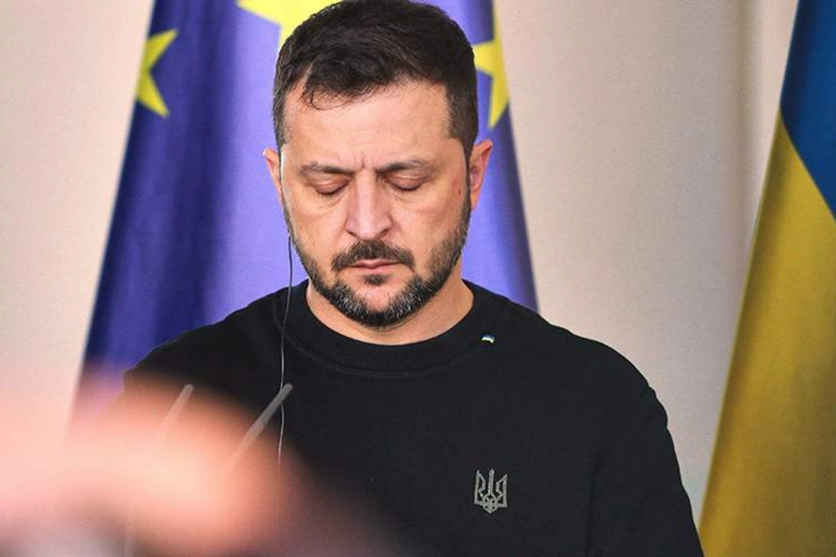 Zelenski keçmiş müşavirinə sanksiya tətbiq etdi
