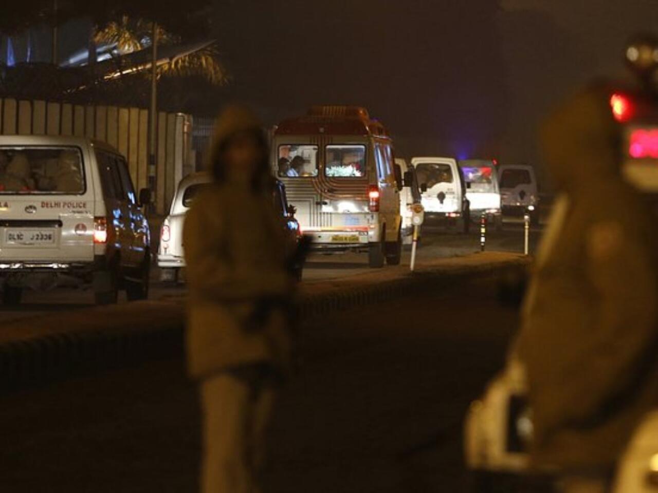 Hindistanda metro yaxınlığında partlayış  Yaralılar var