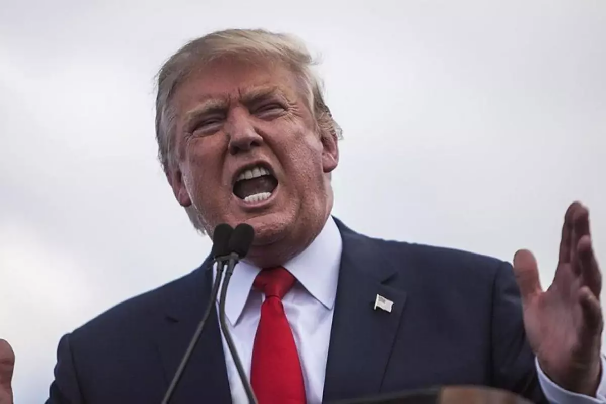 Tramp: "Mən kralam..."