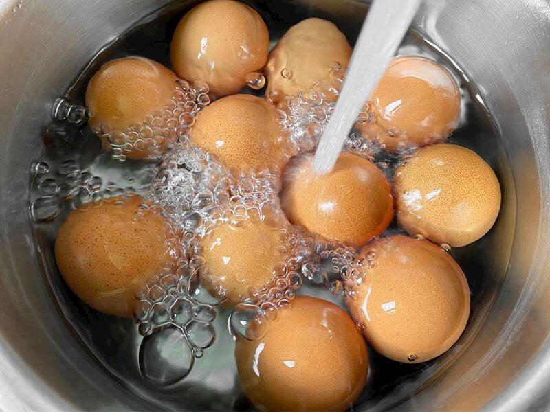 Su qaynadıqdan ne&ccedil;ə dəqiqə sonra yumurta hazır olur?