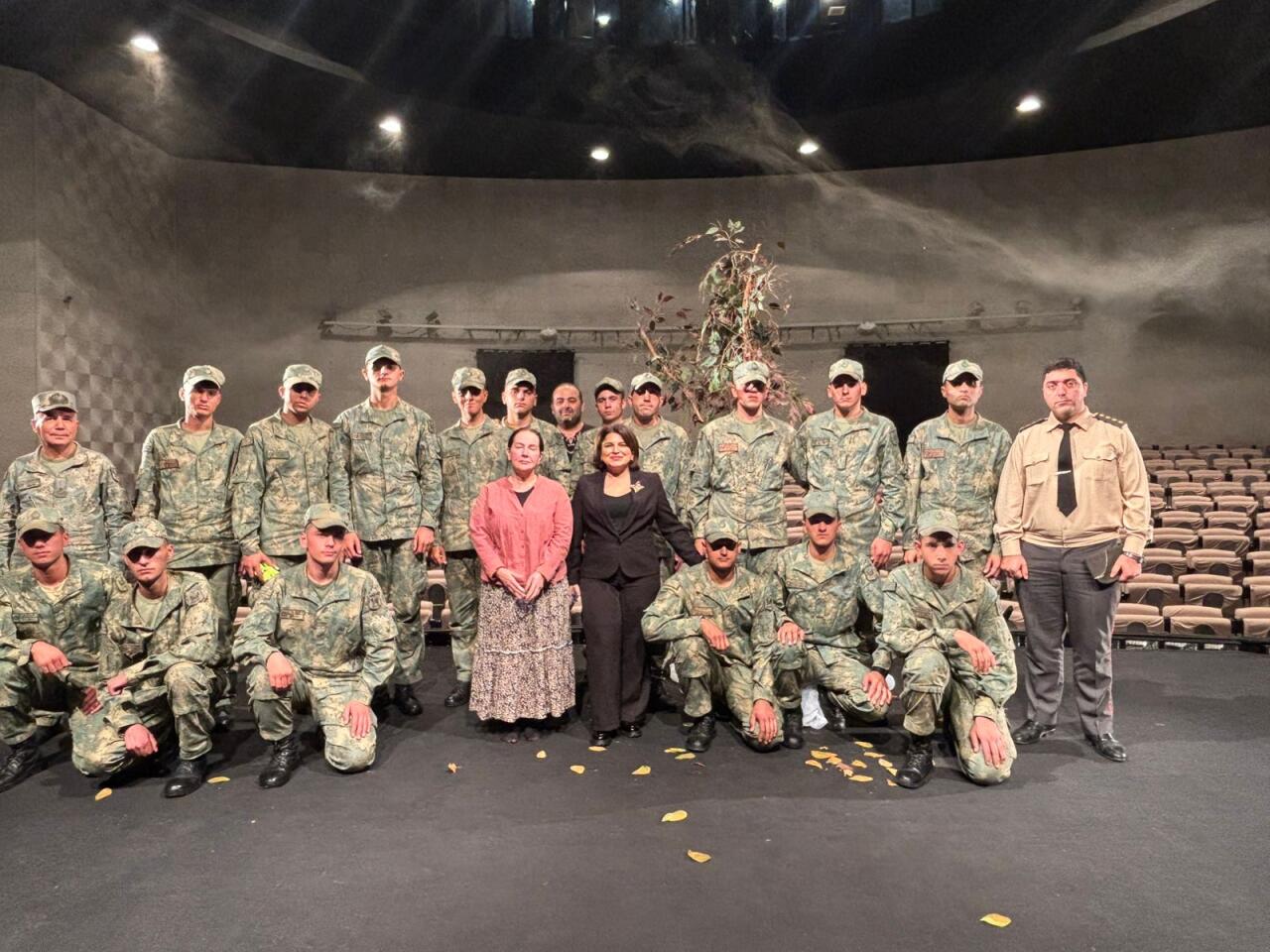 Gənc Tamaşaçılar Teatrında “İnanıram” monotamaşası nümayiş olunub  FOTO