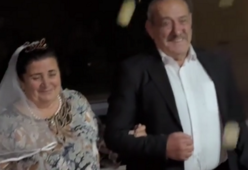 Evliliklərin 50 illiyini qeyd edən cütlük gündəm oldu 