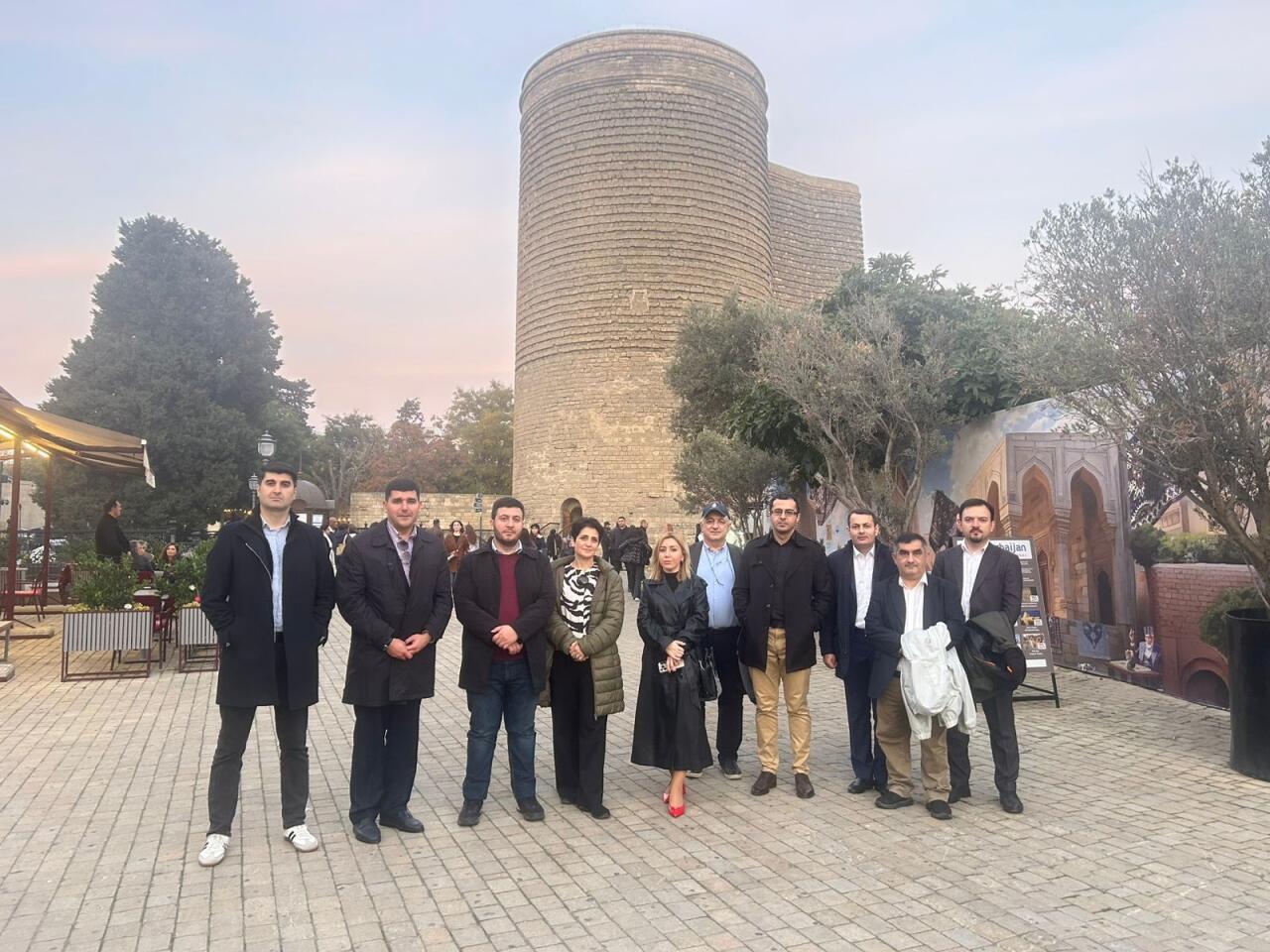 Erməni nümayəndələr Bakını gəzdilər 