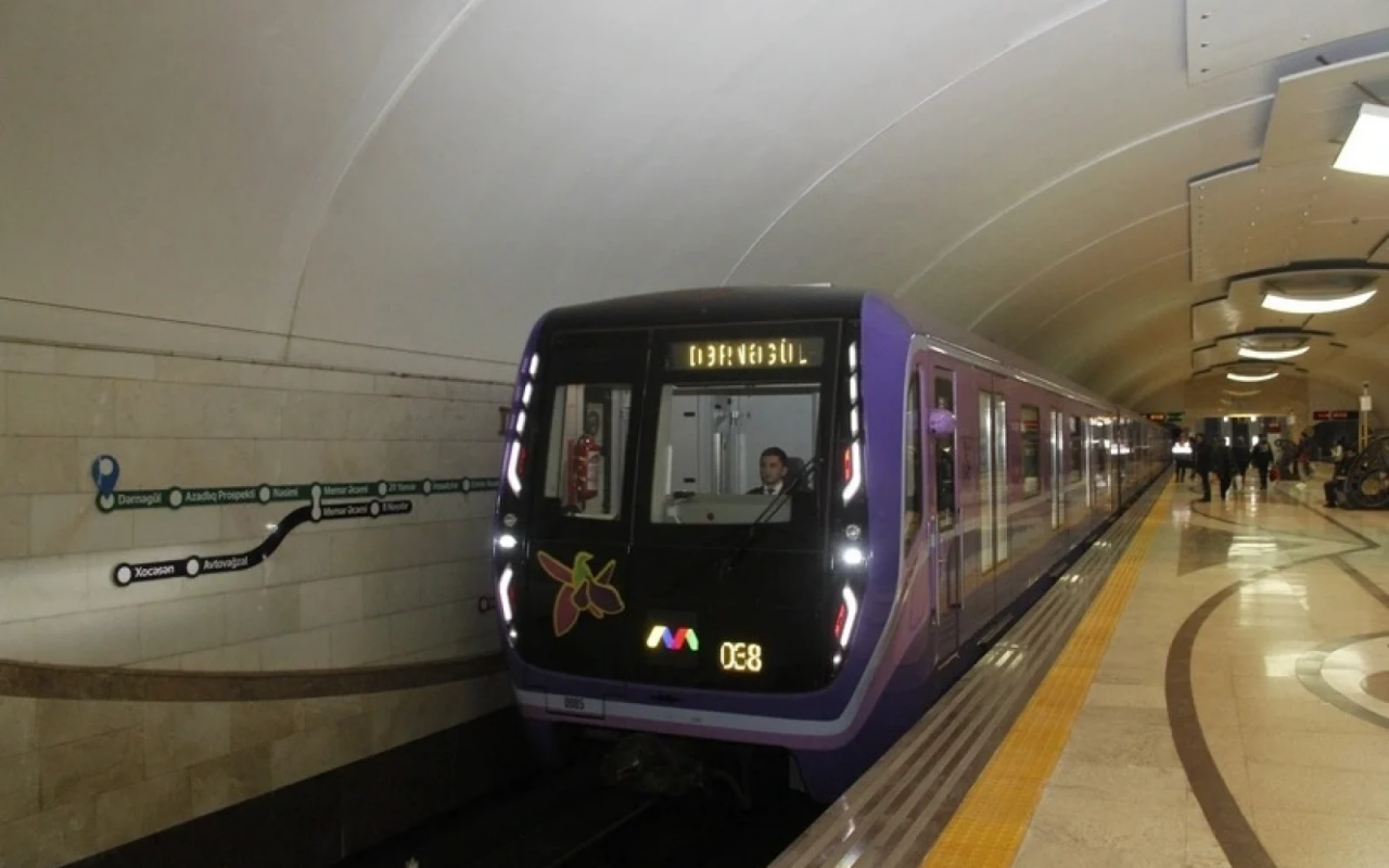 "Bakı Metropoliteni"ndə iş&ccedil;ilərin ixtisarına başlanıldı  FOTO