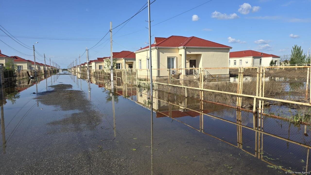 Ağcabədidə yüzə yaxın evin həyətini su basdı 