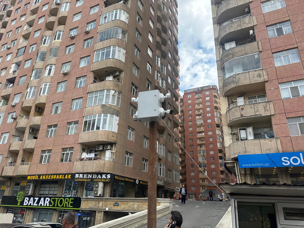 Binaların qarşısına kameralar quraşdırılır: Həmin şəxslər cərimə olunacaq  FOTO