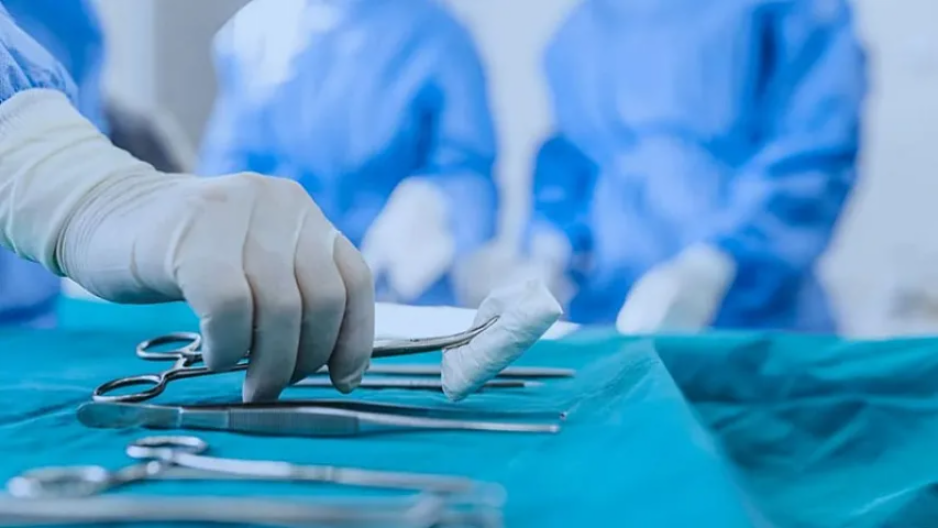 Tanınmış m&uuml;ğənni ağır xəstəlikdən əziyyət &ccedil;əkirmiş  &Uuml;rək əməliyyatı olunub 