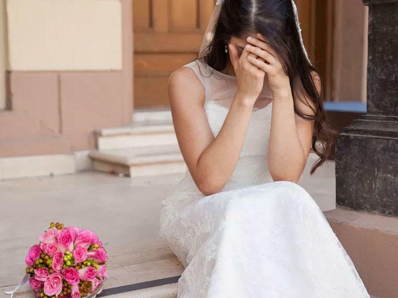 Toya gələn oriental rəqqasə gəlini peşman elədi 