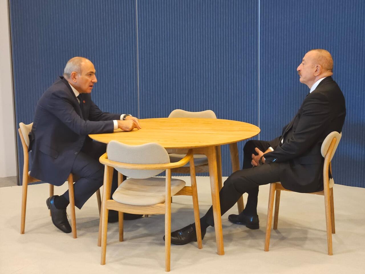 Prezident İlham Əliyev Kopenhagendə Paşinyan ilə görüşdü  FOTO