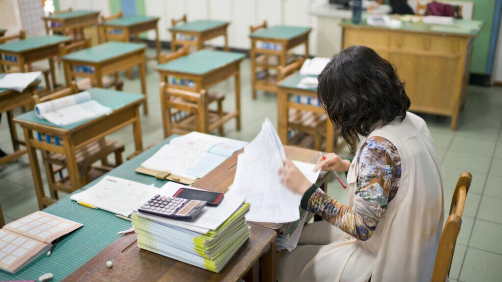 Müəllimlər üçün yeni mobil tətbiq istifadəyə verildi 