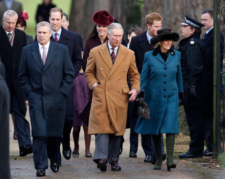 Kral ailəsində daha bir qalmaqal  Mərasimə qatılmayacaq 