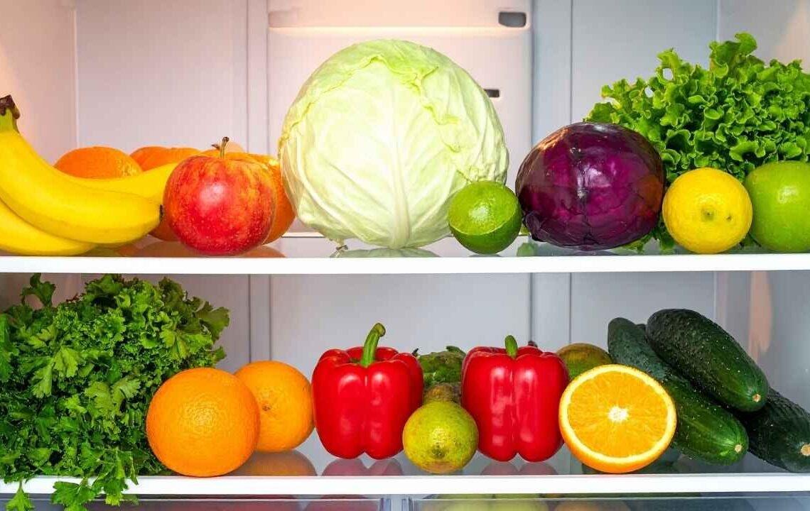 Meyvə və tərəvəzi uzun müddət təzə saxlamağın üsulları açıqlandı