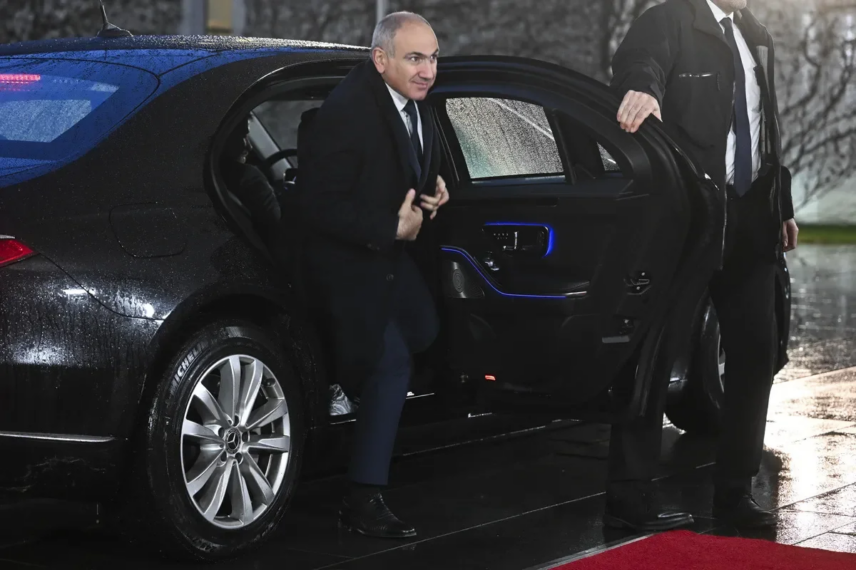 Paşinyanın bahalı maşınının super n&ouml;mrəsi &ndash;