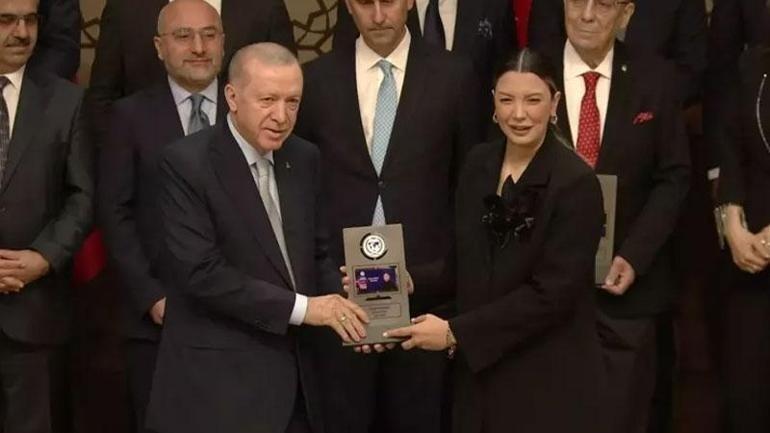 Ərdoğan Fülya Öztürkü