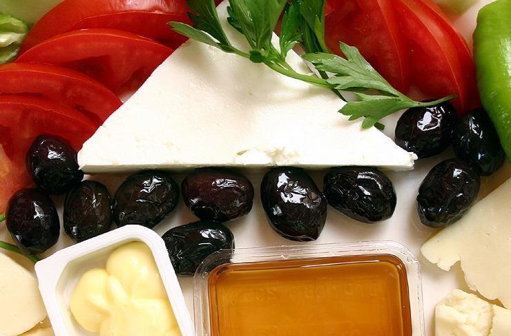 Zeytun və pendiri birlikdə yeməyin  XƏBƏRDARLIQ