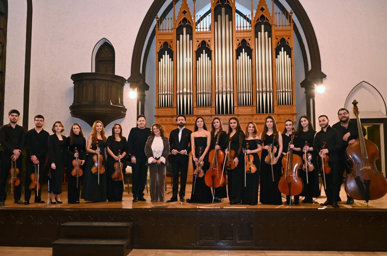 Bakı D&ouml;vlət Kamera Orkestrinin emosional &ccedil;alarlarla zəngin konsert proqramı təqdim olundu 
