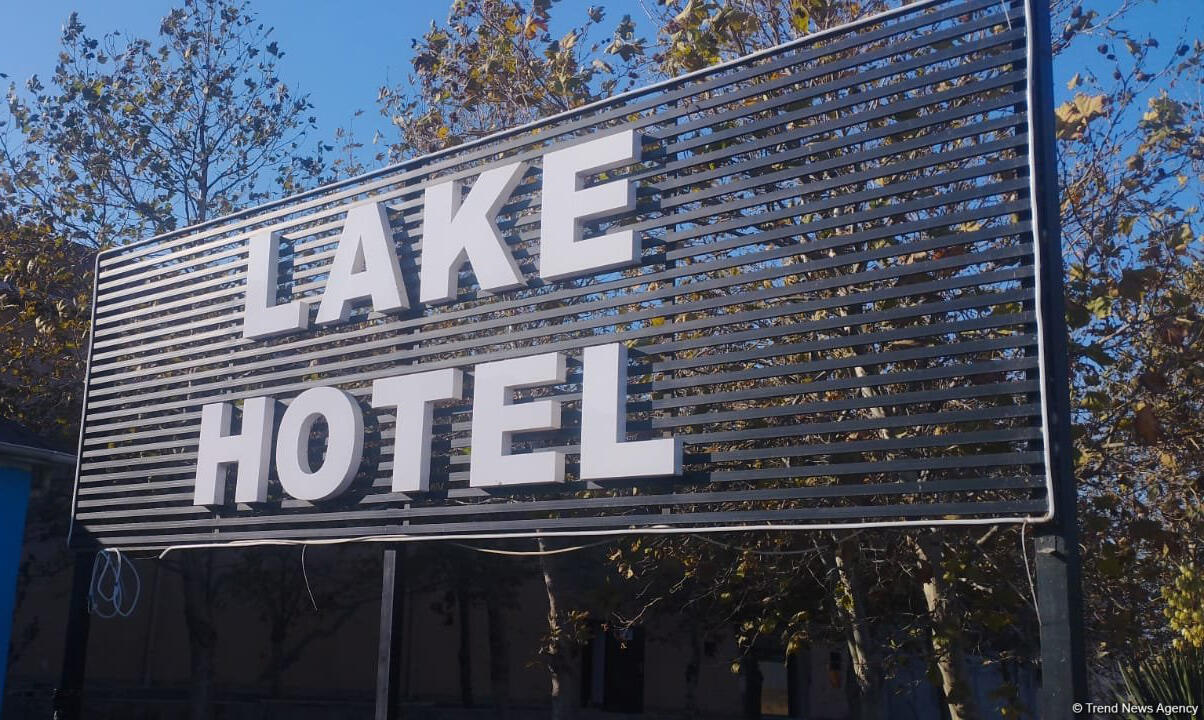 "Lake Hotel"in icarədarı