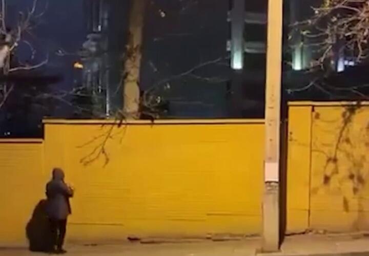 İranda divarlara Tramp &uuml;&ccedil;&uuml;n mesaj yazıldı 