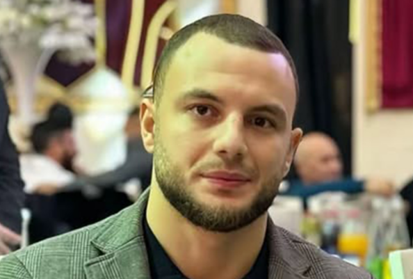 32 yaşlı kişi bayram gecəsi klubun qarşısında &ouml;ld&uuml;r&uuml;ld&uuml;