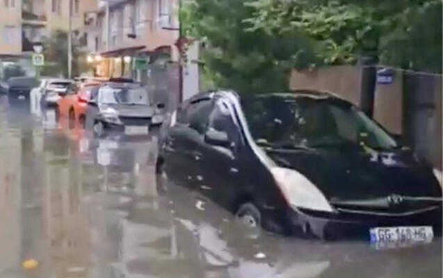 Batumini su basdı  VİDEO