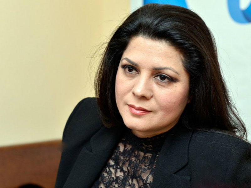 ““Qurani Kərim” gətirin, əlimi basım”  Efirdə özündən çıxdı