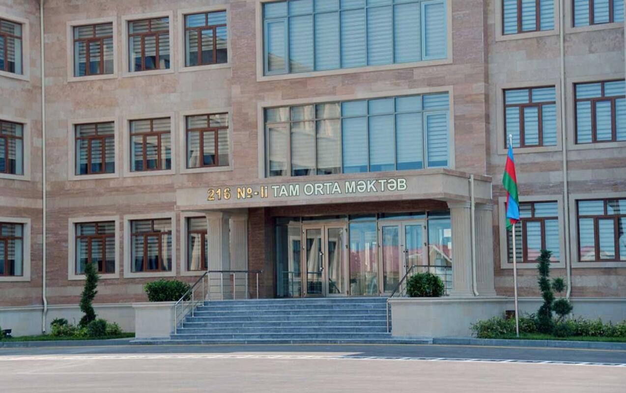 Bakıda məktəb direktoru müəllimi xəstəxanalıq edib? 