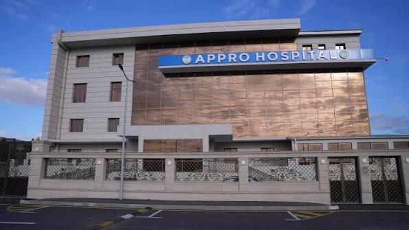 "1 saat xəstəxanada olduq, 5 &ouml;l&uuml;m eşitdik"  Qalmaqallı "Appro Hospital"dadan yenə ŞİKAYƏT var