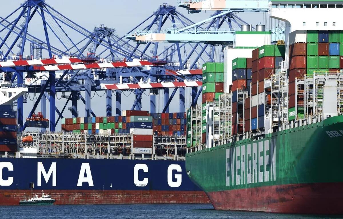 ABŞnin qlobal idxal r&uuml;sumları q&uuml;vvəyə minib