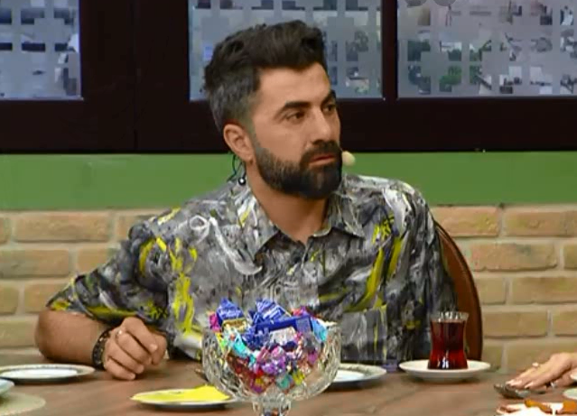 Röyalı Bakıya ilk gətirən Zaur olubmuş... 