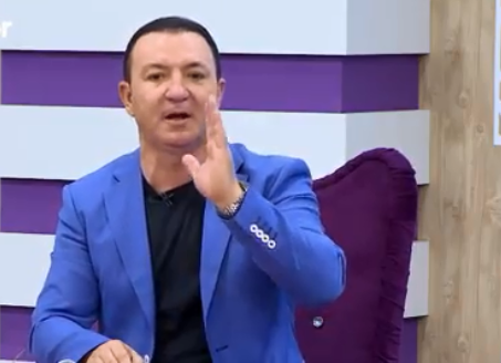 "Xanımlar, əcaib g&ouml;r&uuml;n&uuml;rs&uuml;n&uuml;z, sonunuz hara gedir?"