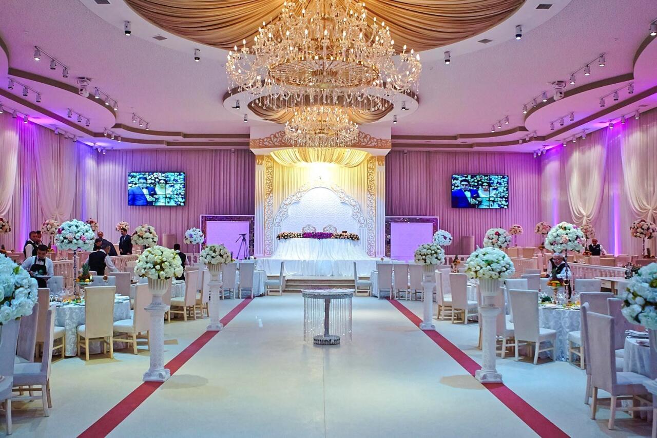 "Tonlarla kabab zibilə atılır, ət ala bilməyən minlərlə ailə var"  Toylarımızda israf&ccedil;ılıq