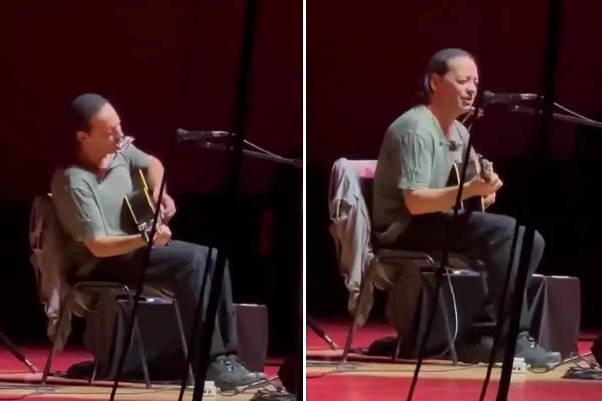 Universitetdə konsert verdi, oxuduğu mahnı səsküyə səbəb oldu  VİDEO