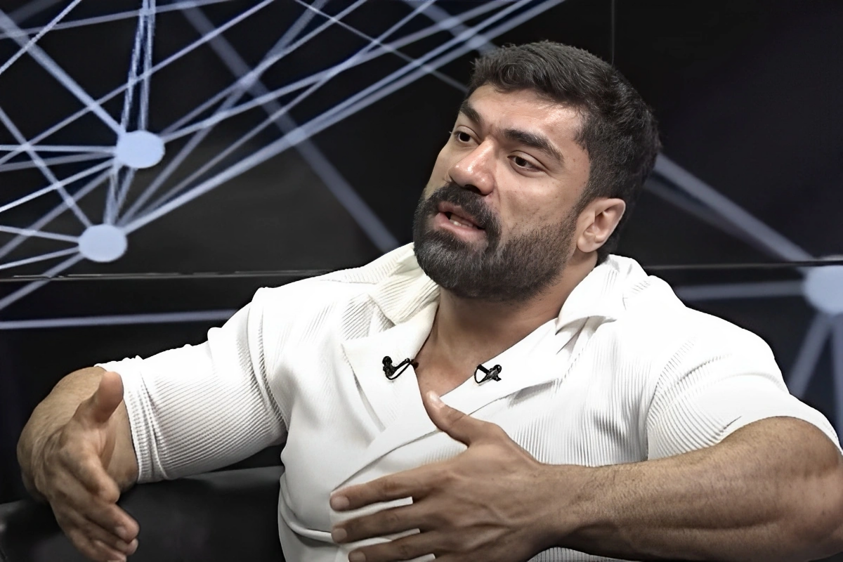 Tanınmış xanəndə efirdə göz yaşlarını saxlaya bilmədi 