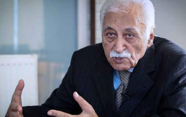 Qarabağlı Yavuz Bülent Bakiler vəfat etdi