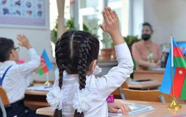 4 ayda birinci sinif 4 m&uuml;əllim dəyişib  "Uşaqlar hələ də bilmir sinif rəhbərləri kimdir"  ŞİKAYƏT  A&Ccedil;IQLAMA