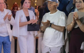 Kəmaləddin Heydərov festivalı xanımı ilə izlədi 