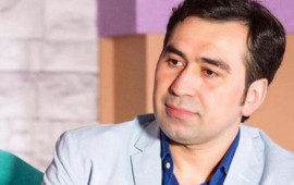 "Ayan, nə də Aysun ifa&ccedil;ı kimi doğulmayıblar, vokal bacarıqları YOXDUR"