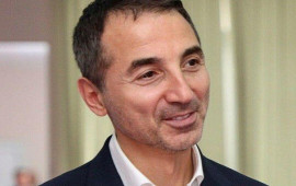 AzTV Adnan Əhmədzadədən süjet hazırladı 
