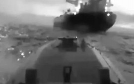 Qara dənizdə gəminin vurulma anı 