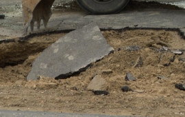 Bakkıda yol çökdü 