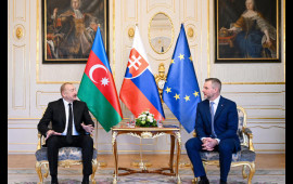 İlham Əliyevin Slovakiya Prezidenti ilə təkbətək görüşü olub 