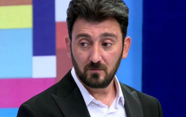 &ldquo;Veriliş aparanda divanda oturub mənə baxırdın&rdquo;  aparıcı Zaurla m&uuml;ğənni arasında GƏRGİNLİK 